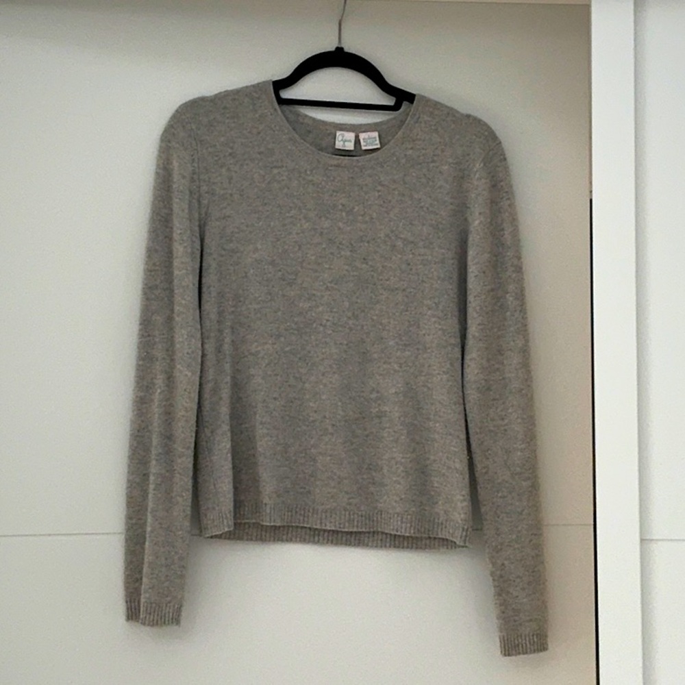 Cashmere sweater with sequin heart design on back